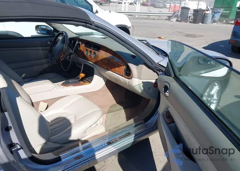 2001 Jaguar Xk8 из США, поврежденный, VIN SAJDA42C91NA18938